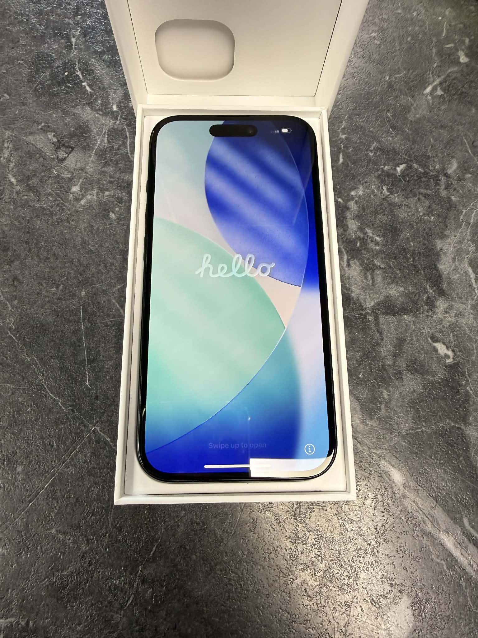 Like New Apple iPhone 15 - Midnight Black 128GB Opened never used